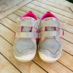 PLAE Shoes in very good condition. Size 1 Youth